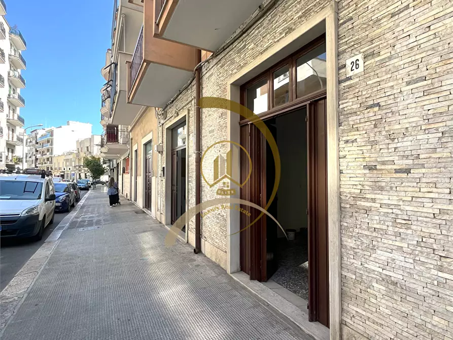 Immagine 2 di Appartamento in vendita  in Viale Alto Adige  26 a Andria