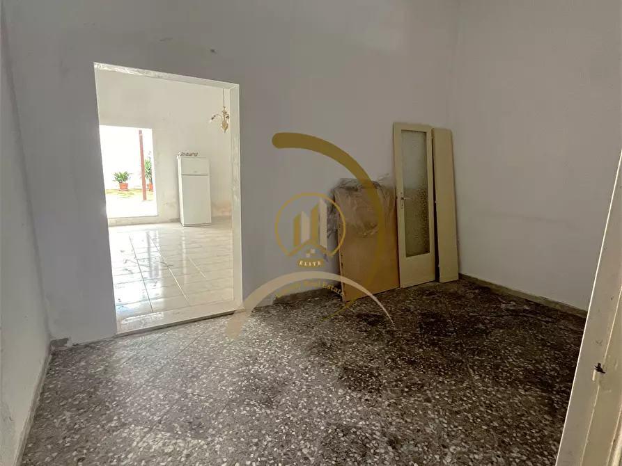 Immagine 6 di Appartamento in vendita  in Viale Alto Adige  26 a Andria