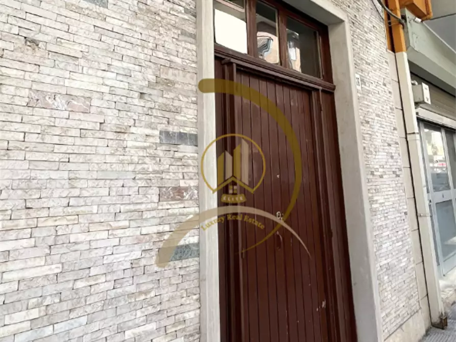 Immagine 1 di Appartamento in vendita  in Viale Alto Adige  26 a Andria