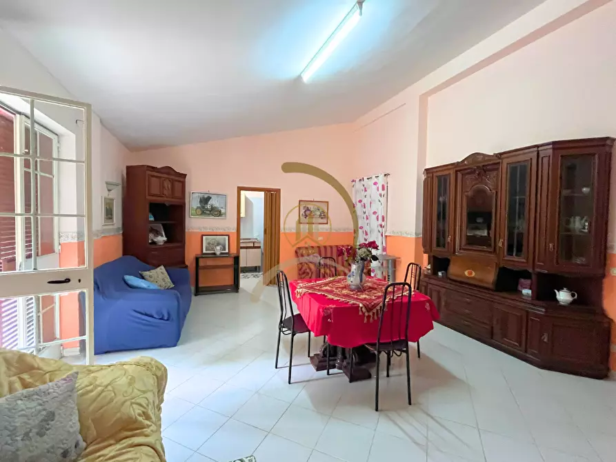 Immagine 6 di Villa in vendita  in Viale delle Rose  a Andria