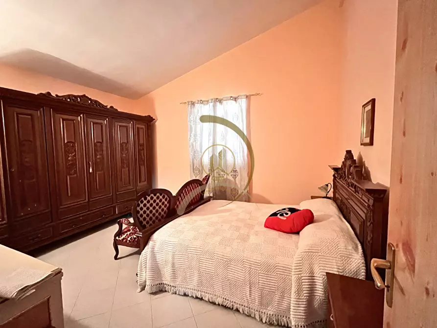 Immagine 8 di Villa in vendita  in Viale delle Rose  a Andria