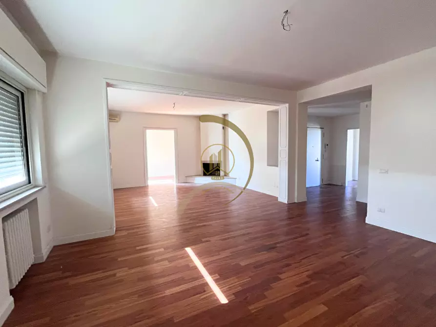 Immagine 7 di Appartamento in vendita  in Piazza Ruggero Settimo  24 a Andria