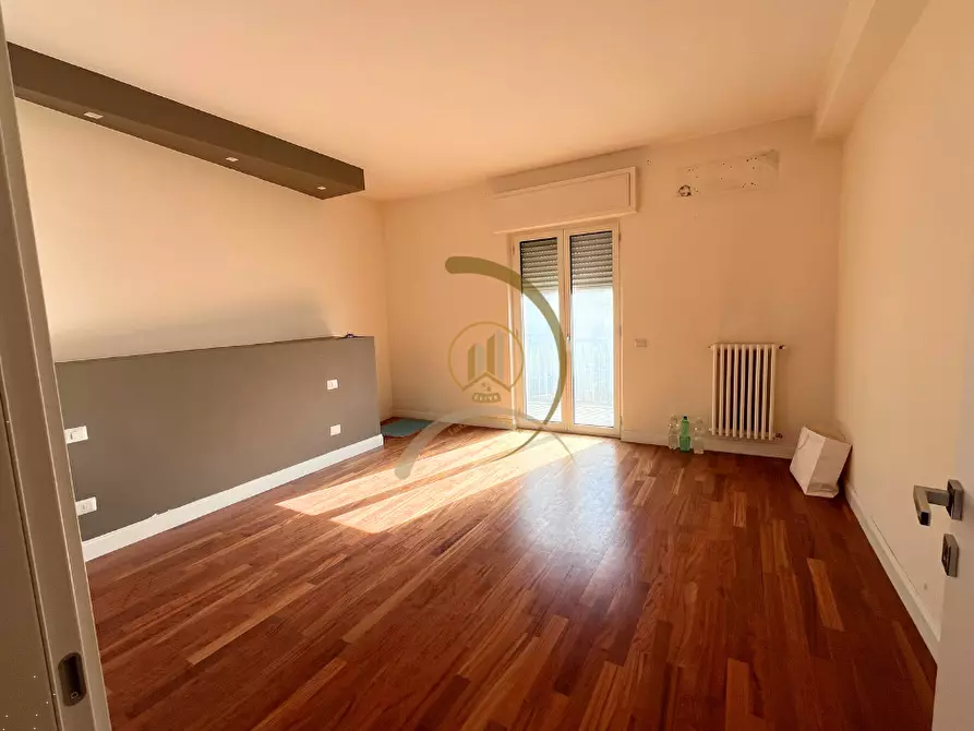 Immagine 14 di Appartamento in vendita  in Piazza Ruggero Settimo  24 a Andria