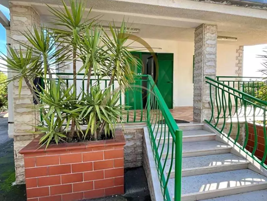 Immagine 6 di Villa in vendita  in Contrada coda di volpe  a Andria