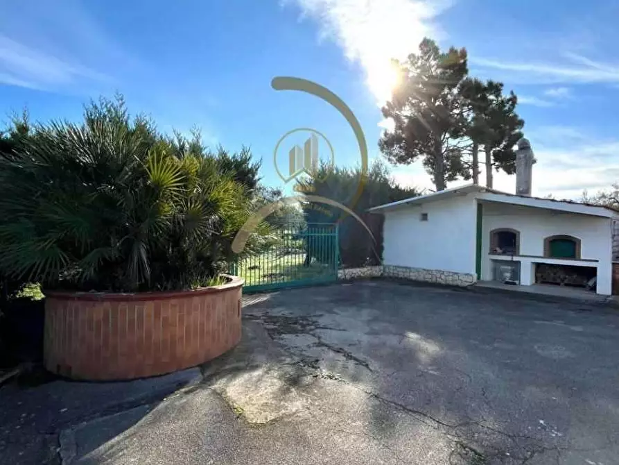 Immagine 18 di Villa in vendita  in Contrada coda di volpe  a Andria