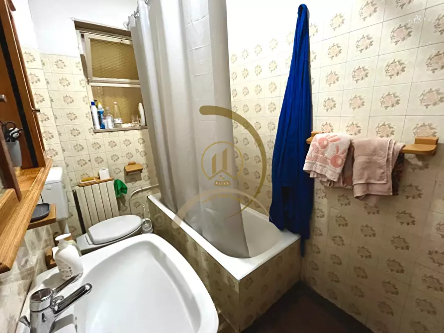 Immagine 6 di Stabile in vendita  in Via Mosca  38 a Andria