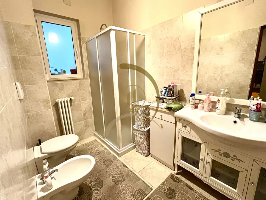 Immagine 12 di Stabile in vendita  in Via Mosca  38 a Andria