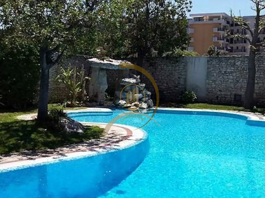 Immagine 7 di Villa in vendita  a Bisceglie