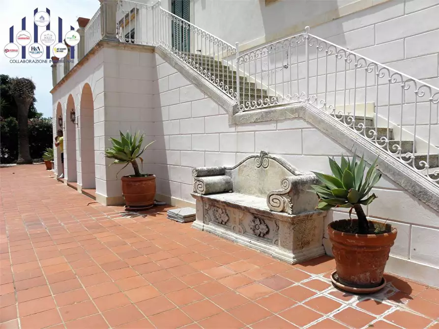 Immagine 10 di Villa in vendita  a Siracusa