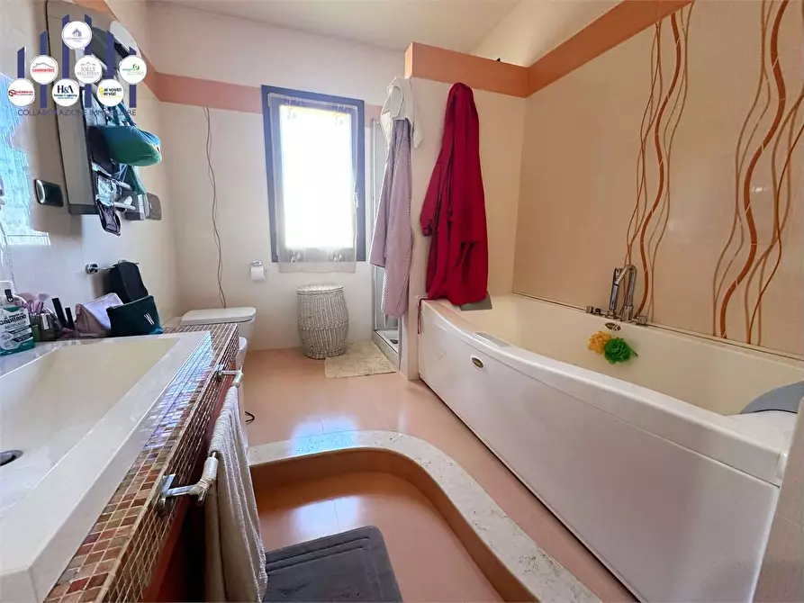 Immagine 17 di Villa in vendita  in Via Del Pellicano a Siracusa