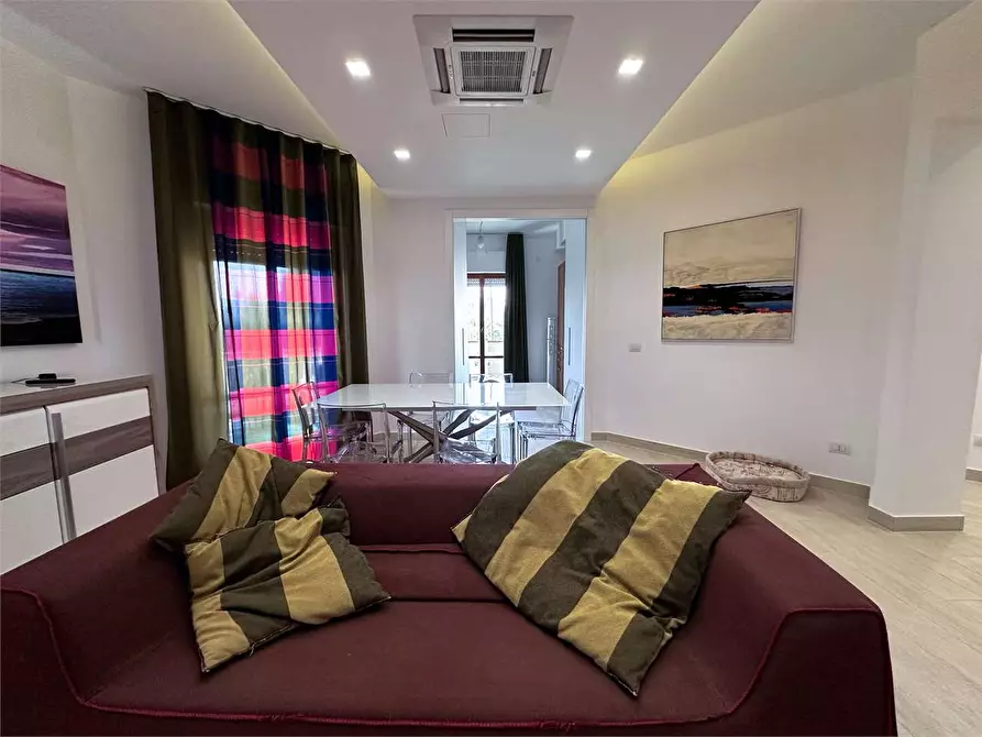 Immagine 11 di Villa in vendita  in Via Dei Lidi a Siracusa