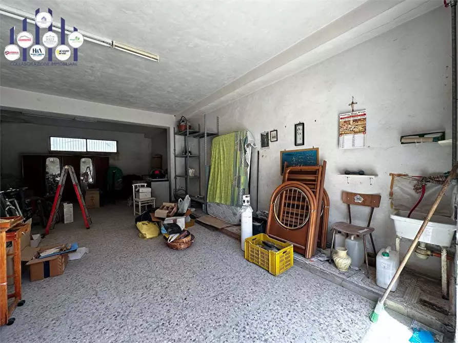 Immagine 3 di Garage in vendita  in via F.Juvara  a Siracusa