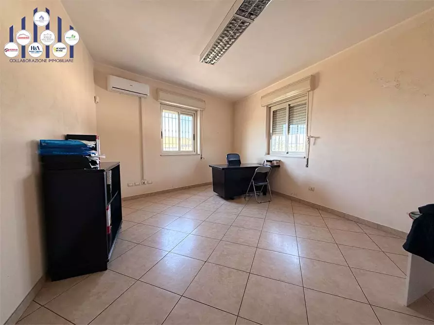 Immagine 11 di Capannone industriale in affitto  in Via Elorina a Siracusa