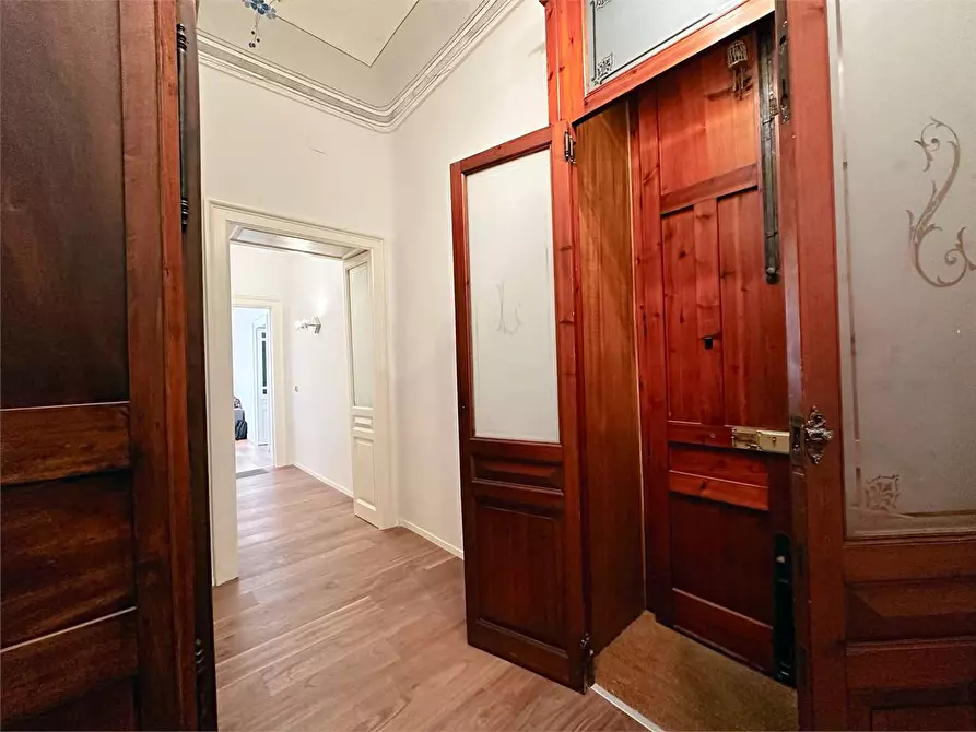 Immagine 12 di Appartamento in vendita  in via roma a Siracusa