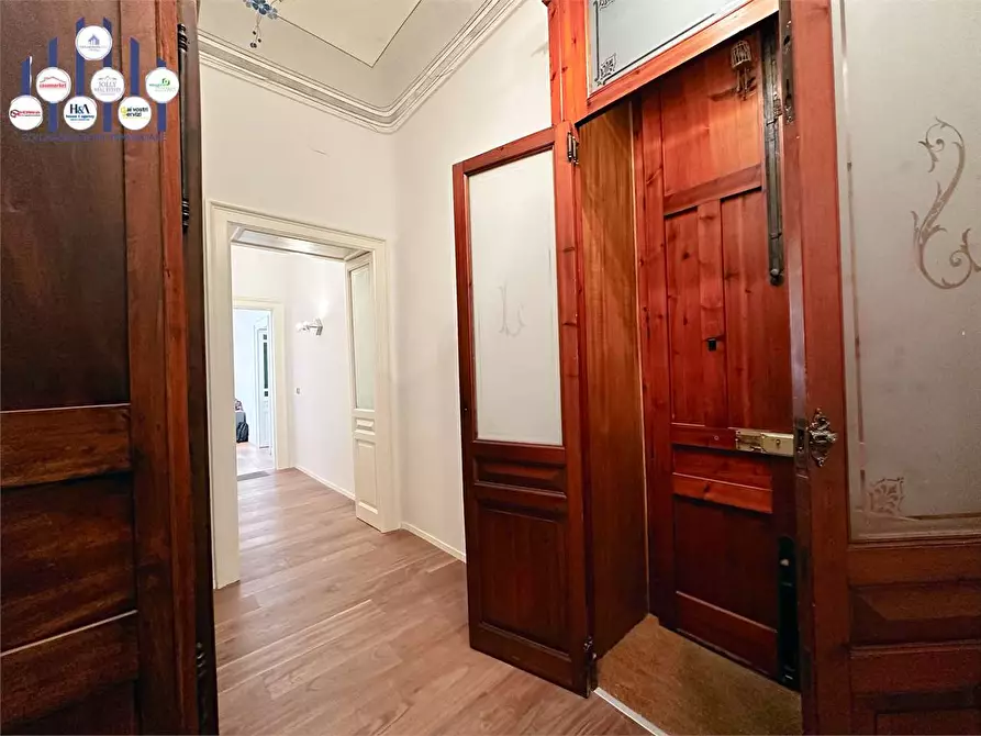 Immagine 12 di Appartamento in vendita  in via roma a Siracusa