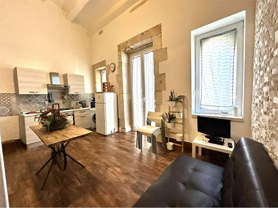 Immagine 1 di Appartamento in vendita  a Siracusa