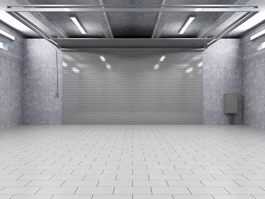 Immagine 1 di Garage in vendita  in Via grottasanta a Siracusa