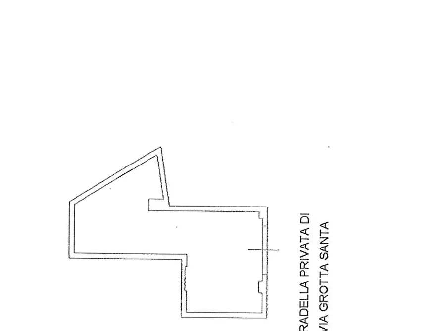 Immagine 4 di Garage in vendita  in Via grottasanta a Siracusa