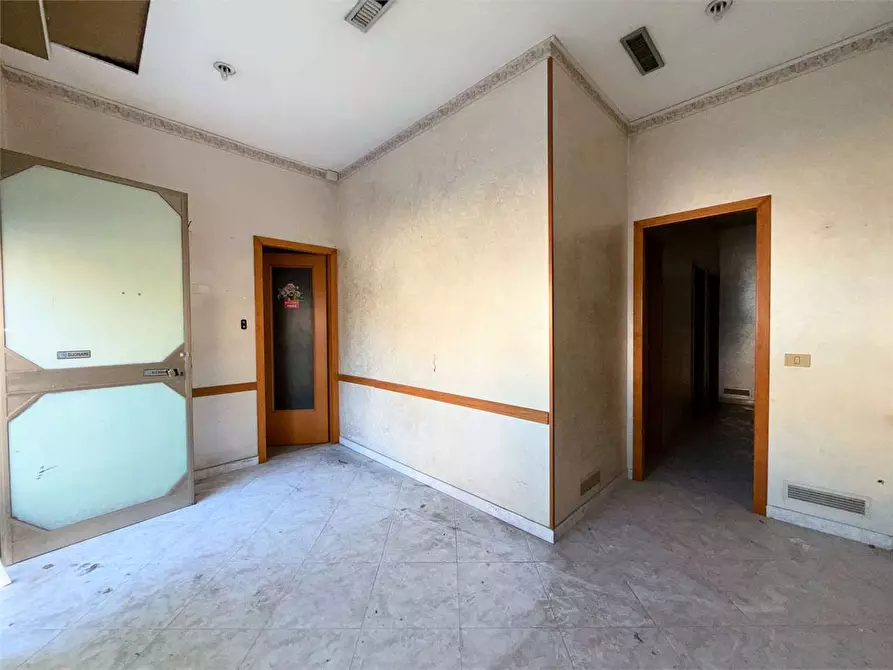 Immagine 2 di Negozio in vendita  in via dei servi di maria a Siracusa