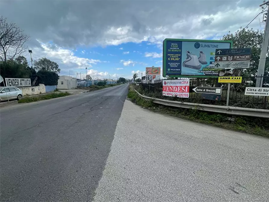 Immagine 7 di Capannone industriale in vendita  a Siracusa