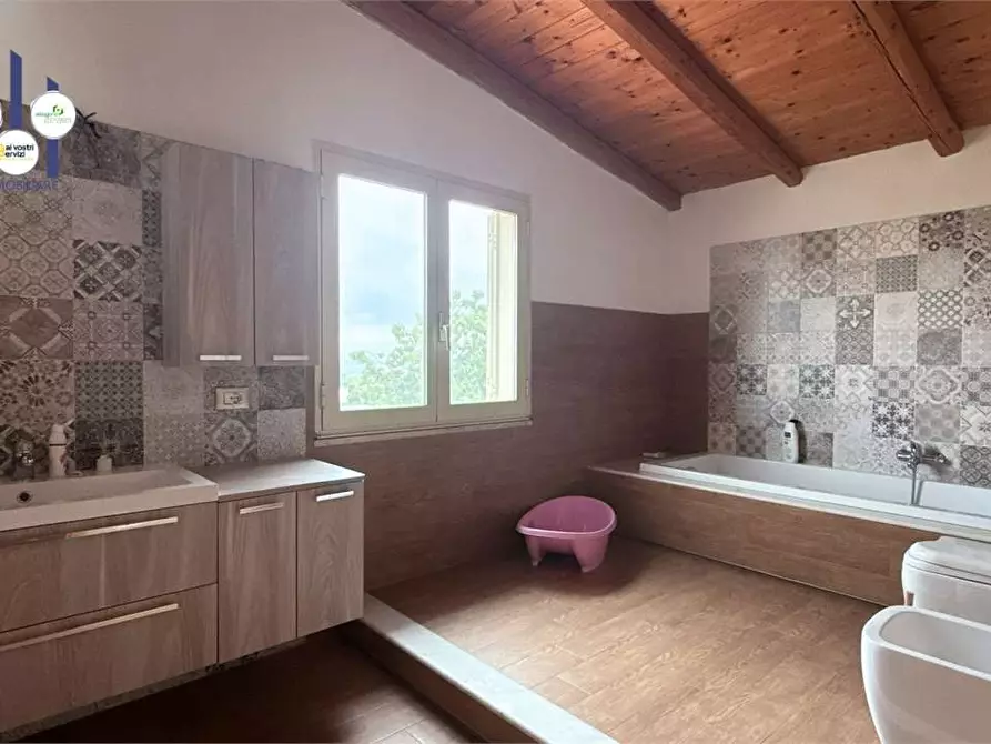 Immagine 10 di Villa in vendita  in via luigi volpicelli a Siracusa