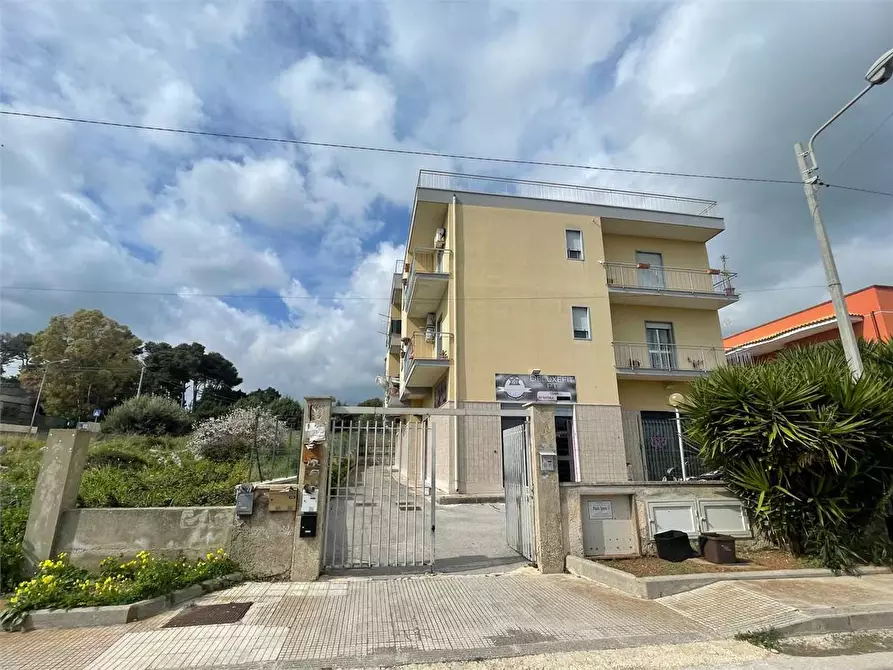 Immagine 2 di Appartamento in vendita  a Melilli