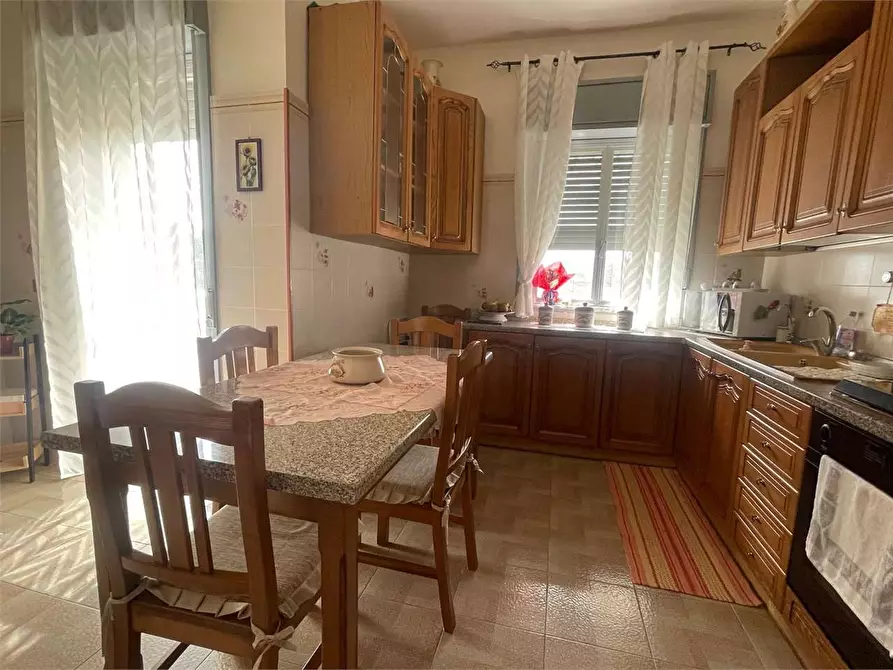 Immagine 11 di Appartamento in vendita  a Melilli