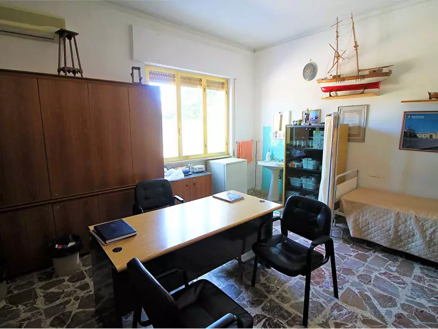 Immagine 5 di Villa in vendita  in Viale epipoli a Siracusa