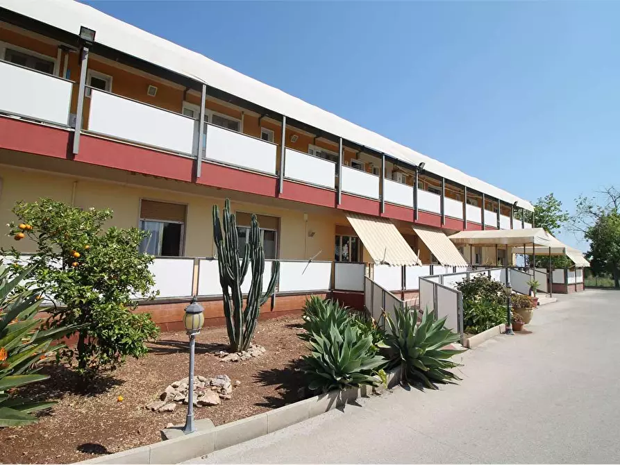 Immagine 1 di Villa in vendita  in Viale epipoli a Siracusa