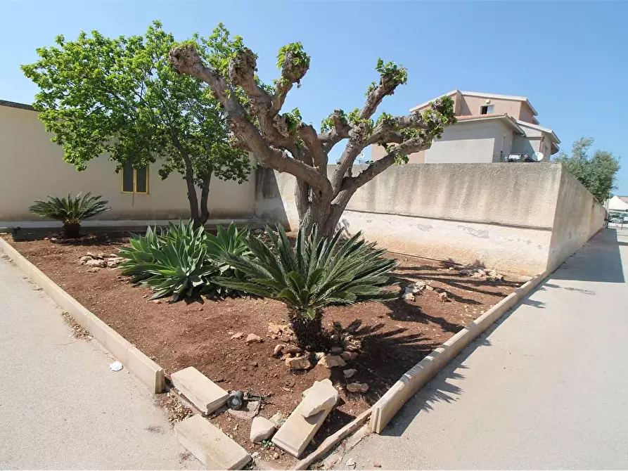 Immagine 26 di Villa in vendita  in Viale epipoli a Siracusa