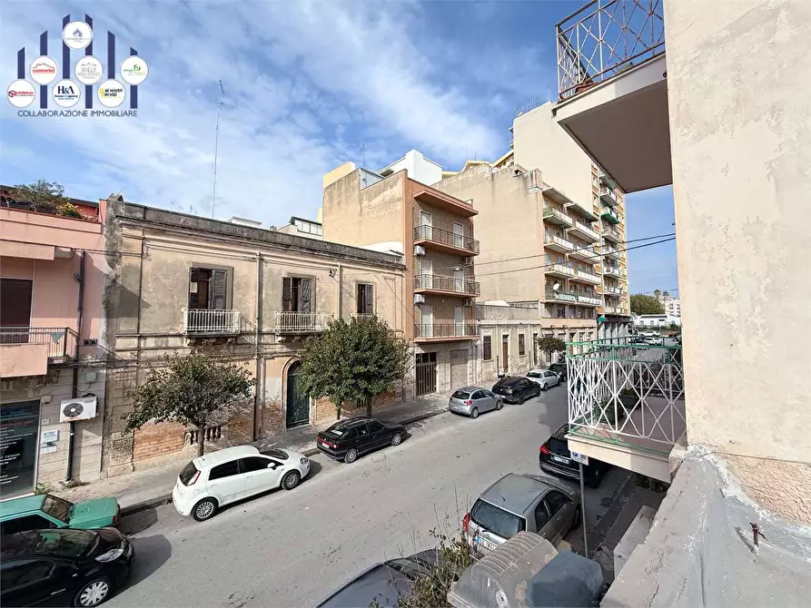 Immagine 6 di Negozio in vendita  in Corso timoleonte  a Siracusa