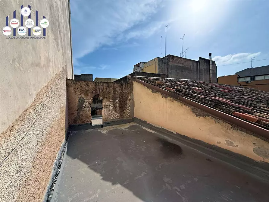 Immagine 8 di Negozio in vendita  in Corso timoleonte  a Siracusa