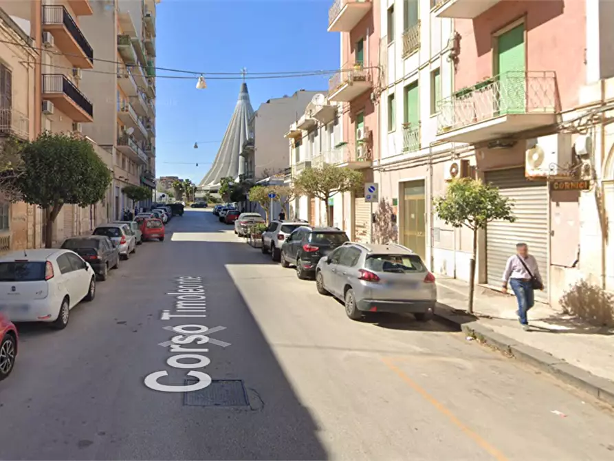 Immagine 12 di Negozio in vendita  in Corso timoleonte  a Siracusa