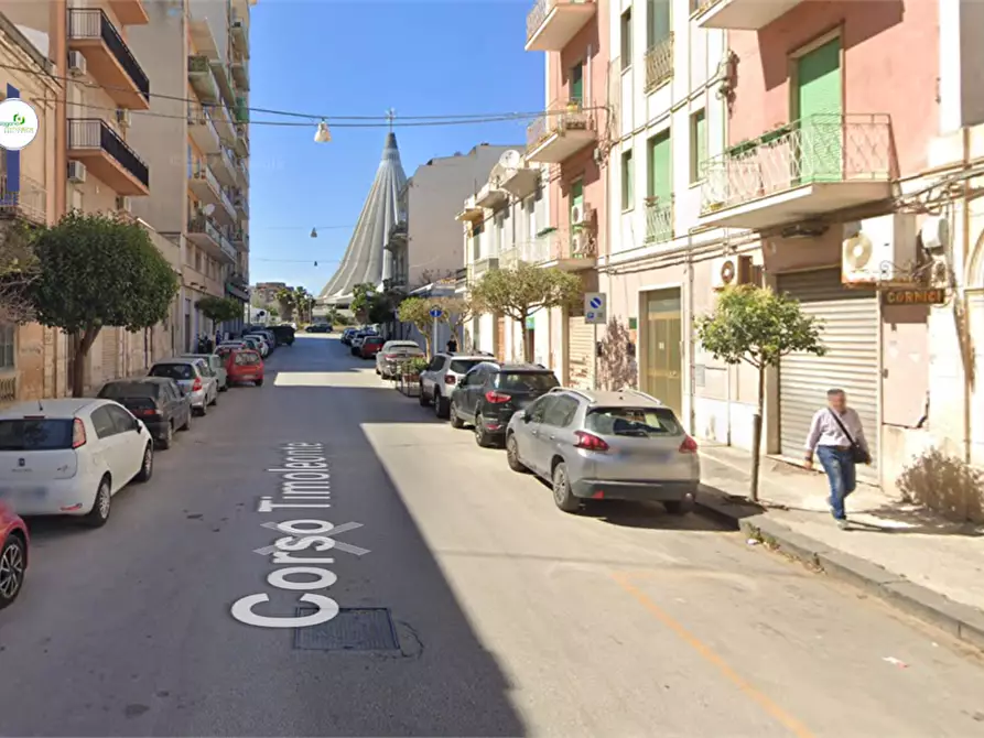 Immagine 12 di Negozio in vendita  in Corso timoleonte  a Siracusa