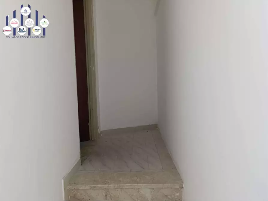 Immagine 16 di Negozio in vendita  a Siracusa