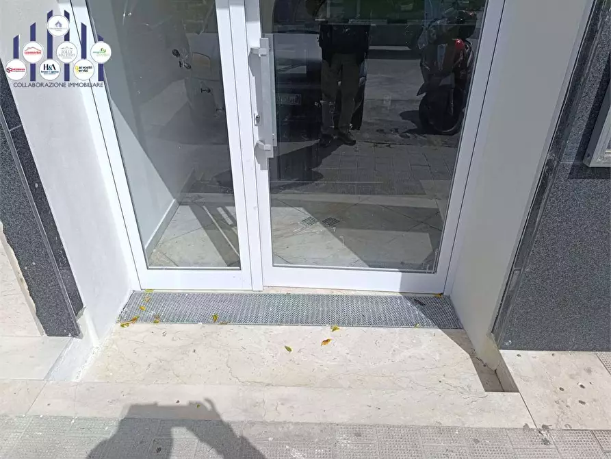 Immagine 47 di Negozio in vendita  a Siracusa