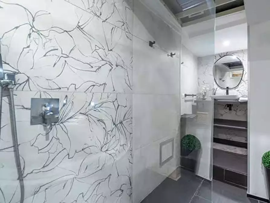 Immagine 5 di Monolocale in vendita  in Piazza del Precursore a Siracusa