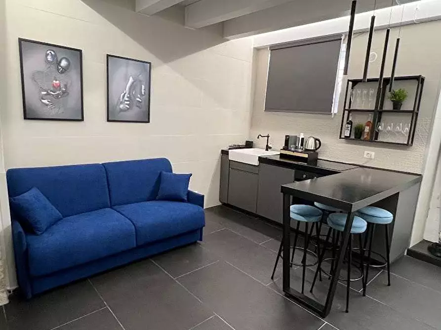 Immagine 8 di Monolocale in vendita  in Piazza del Precursore a Siracusa