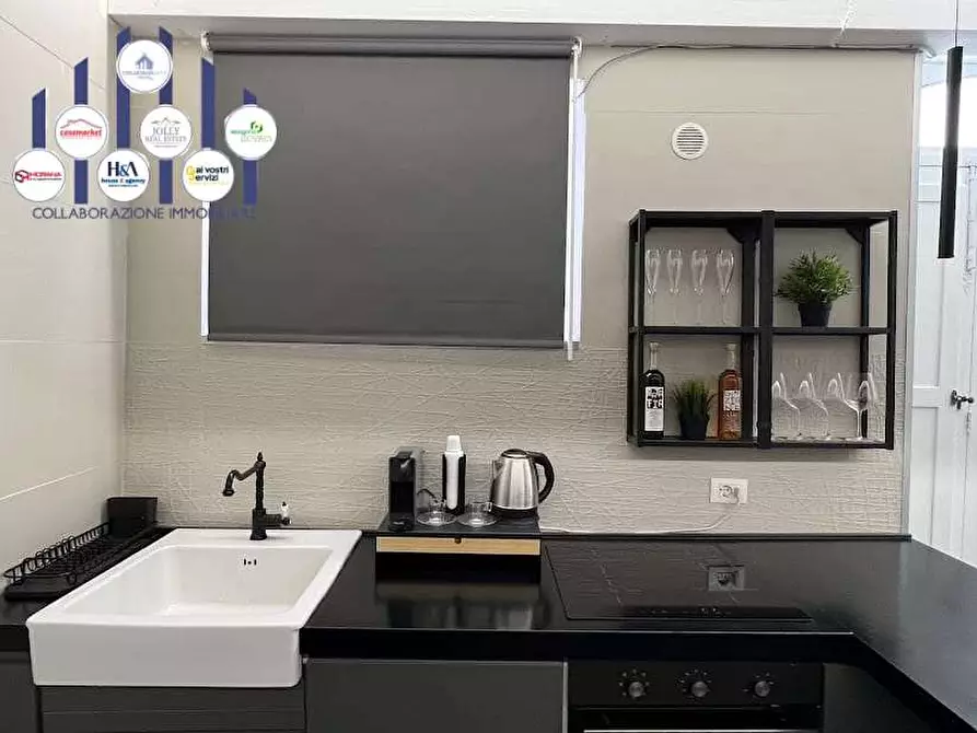 Immagine 10 di Monolocale in vendita  in Piazza del Precursore a Siracusa