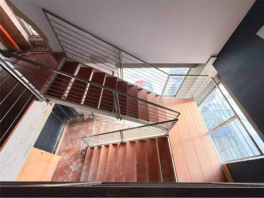 Immagine 10 di Negozio in affitto  in Via Mosco a Siracusa