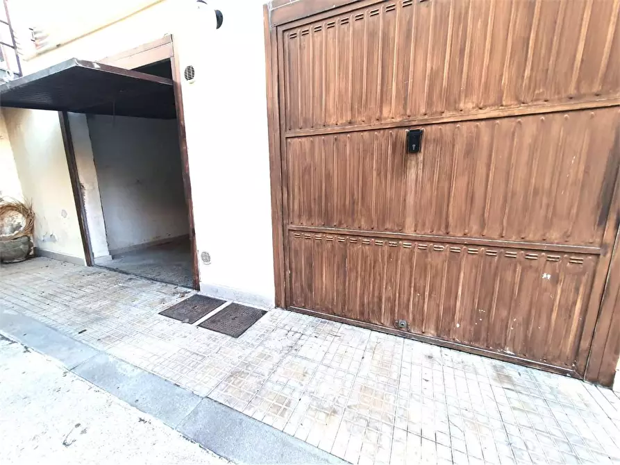 Immagine 1 di Magazzino in vendita  in Via Franca Maria Gianni a Siracusa