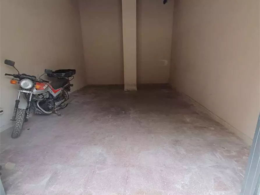 Immagine 2 di Garage in vendita  in Via Carlo Forlanini a Siracusa
