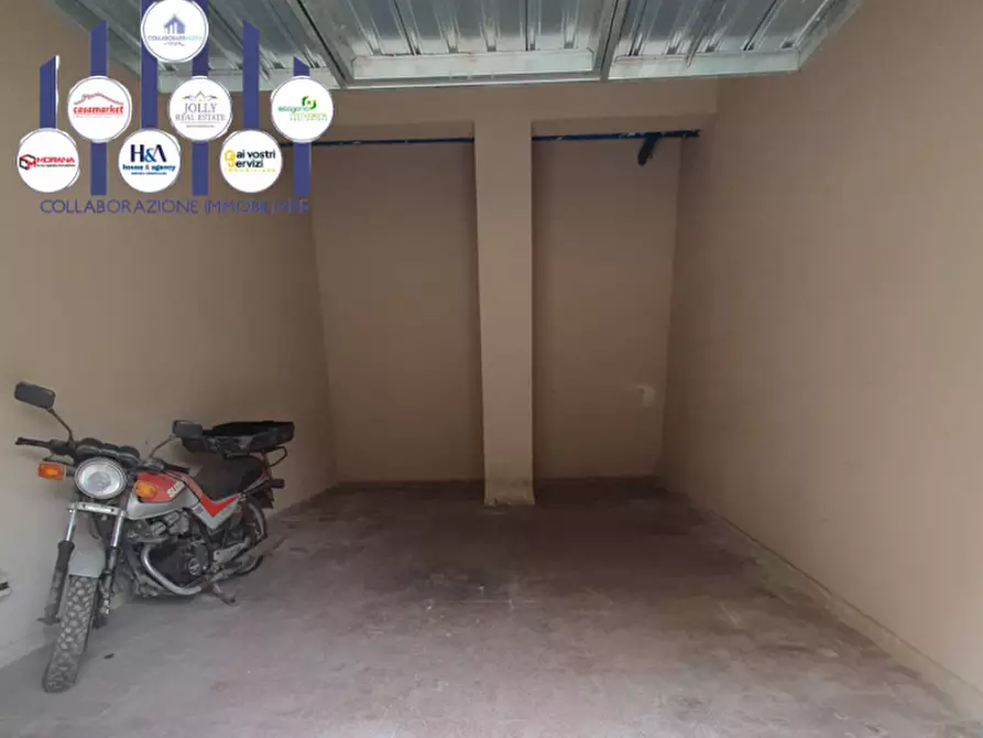 Immagine 3 di Garage in vendita  in Via Carlo Forlanini a Siracusa