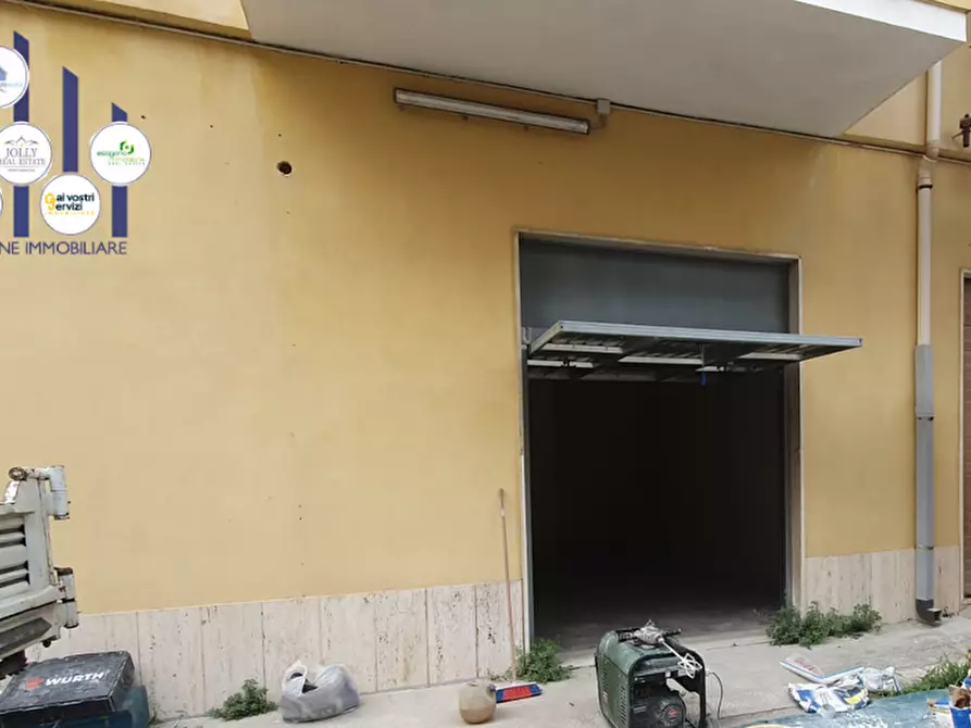 Immagine 4 di Garage in vendita  in Via Carlo Forlanini a Siracusa