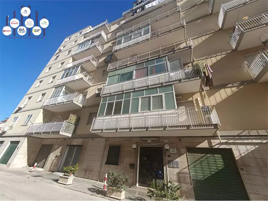 Immagine 1 di Appartamento in vendita  in Viale Teracati  a Siracusa