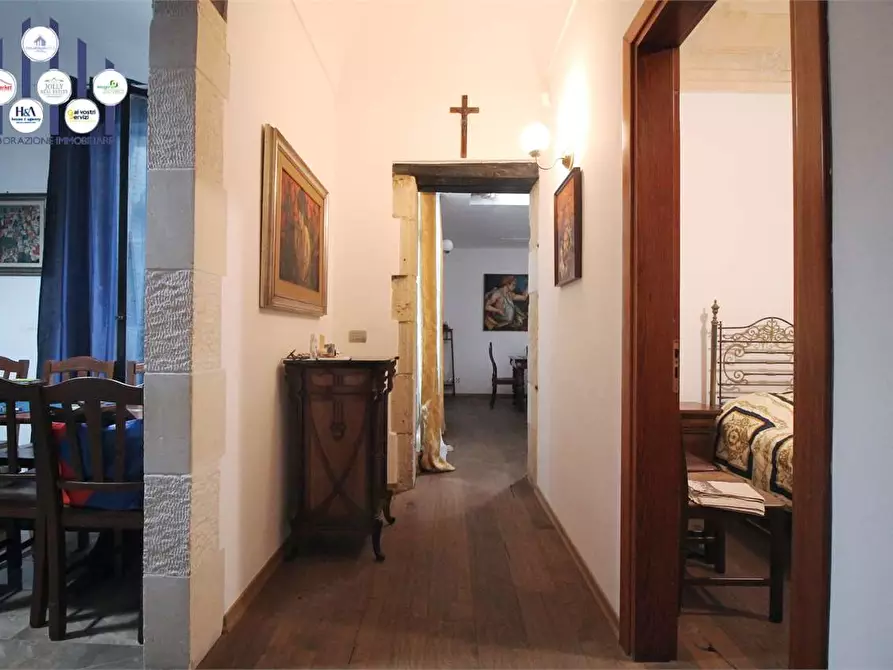 Immagine 4 di Appartamento in vendita  in Corso Umberto a Siracusa