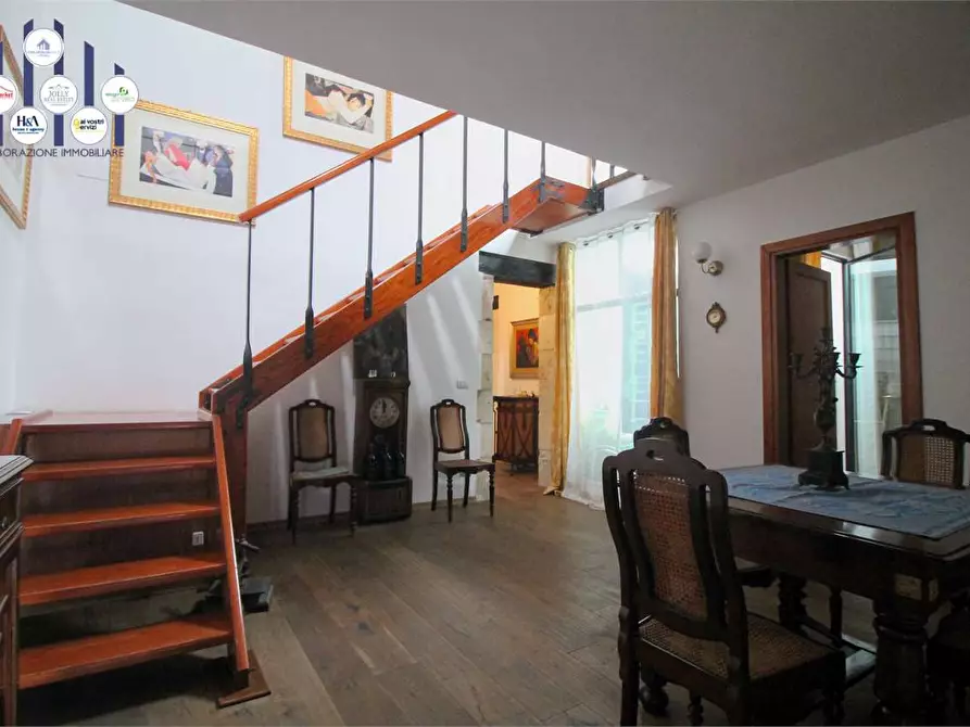 Immagine 3 di Appartamento in vendita  in Corso Umberto a Siracusa