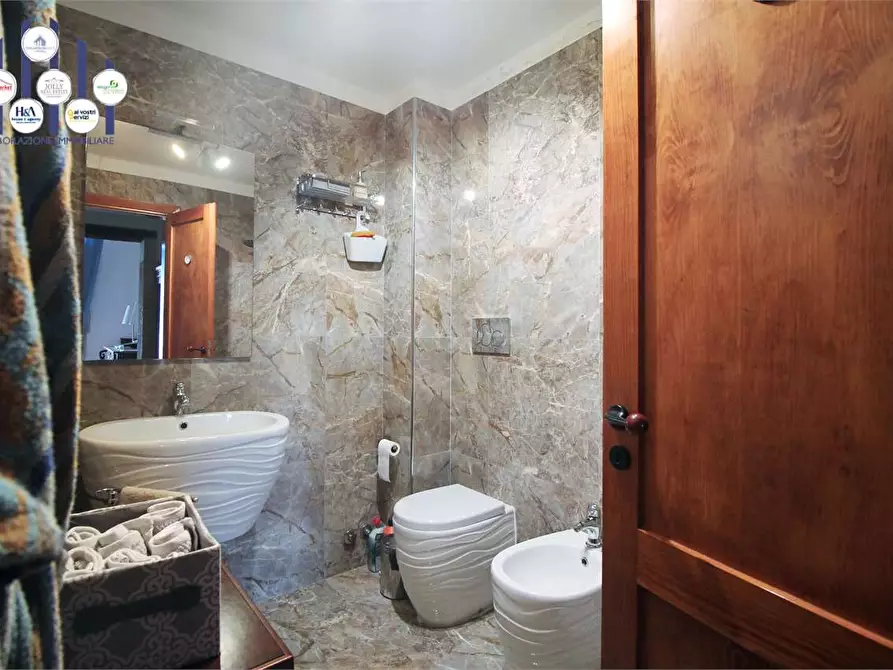 Immagine 19 di Appartamento in vendita  in Corso Umberto a Siracusa