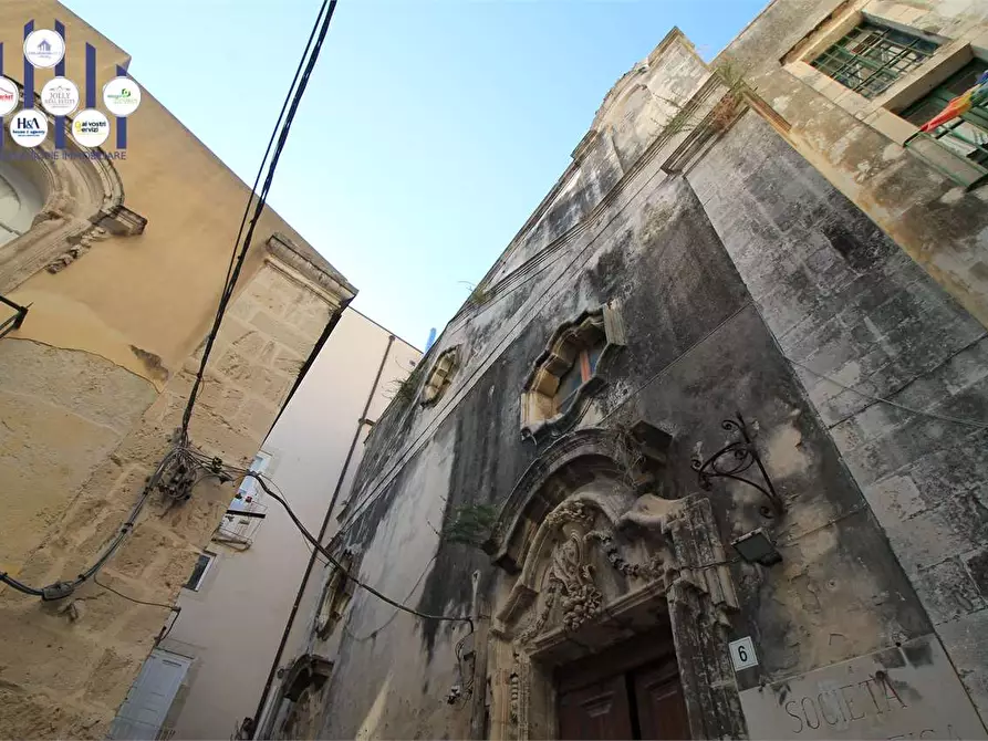 Immagine 6 di Stabile in vendita  in Piazza archimede a Siracusa