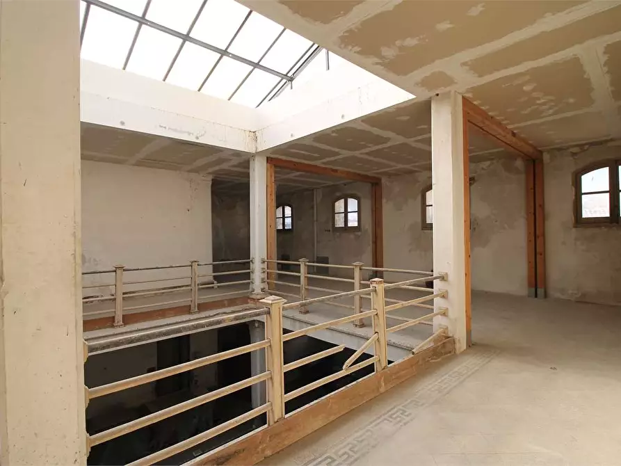 Immagine 24 di Stabile in vendita  in Piazza archimede a Siracusa